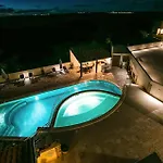 Apartamento 1 Bedroom Awesome In *